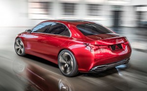 Med en længde på knapt 4,6 meter sigter Concept A efter konkurrenter som både Audi A3 og A4 sedan. Concept A er forløber for næste generation af Mercedes A-klasse.