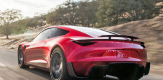 Tesla udsætter ‘flyvende’ Roadster igen-igen