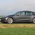 Tesla Model 3 profil