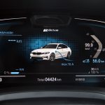 BMW 330e lade display