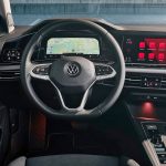 Volkswagen-Golf-2020-kab