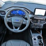 kuga_interior1