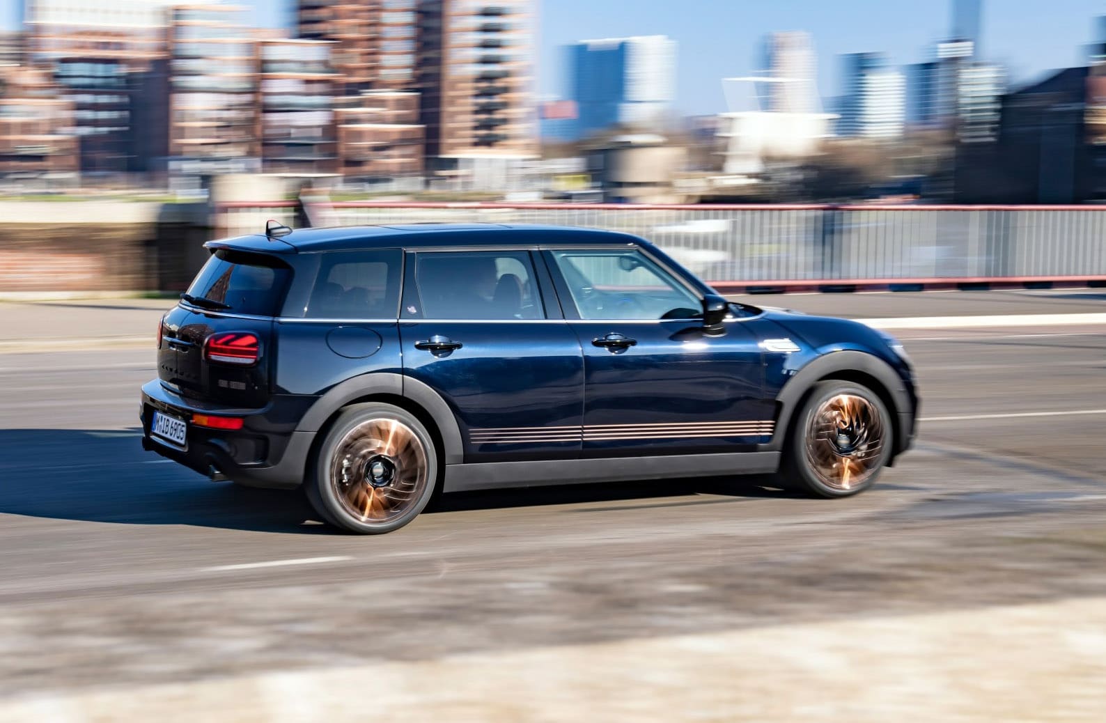 En Gentleman Takker Af Hvilkenbil dk En Gentleman Takker Af Hvilkenbil dk