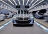Lav indtjening tvinger BMW til massefyringer elbil strategi