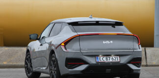 Kia smider igen-igen prisbombe på privatleasing Kia EV6