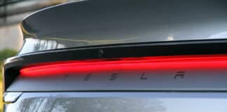 Tesla har rekordstort lager af usolgte biler