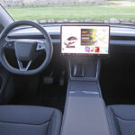 Tesla Model Y 2025 kab