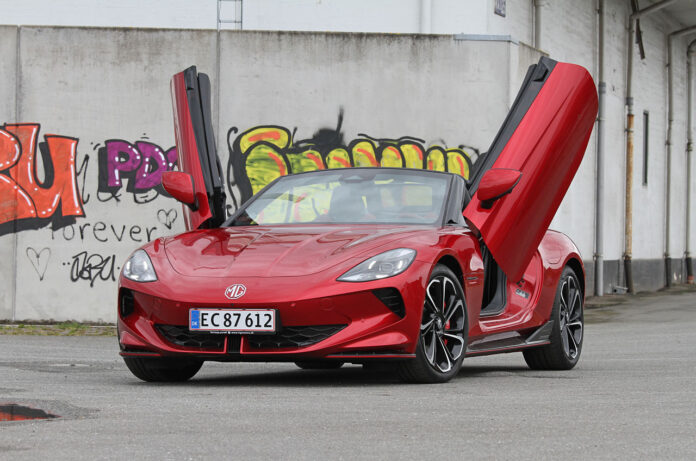 biltest mg cyberster