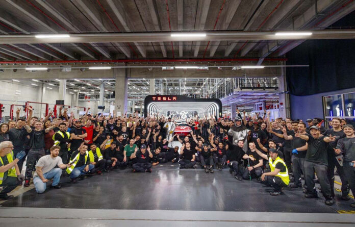 tesla otte millioner
