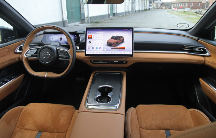 Mazda 6e kab