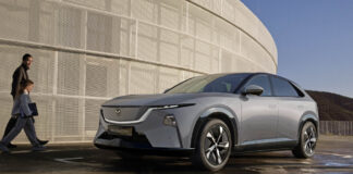 Elbiler: Mazda trykker på pauseknappen Mazda CX-6e