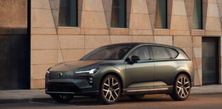 Volvo tjener flere penge på elbiler