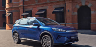 Billig kinesisk elbil får 800 volt-teknologi