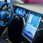 Fra elmotorer til smarte dashboards Den teknologiske revolution i nye biler