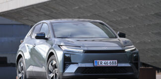 Test: Toyota C-HR+ – håbløst navn, herlig elbil