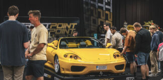 Bilerne kører både sidelæns og af sig selv på årets AutoShow