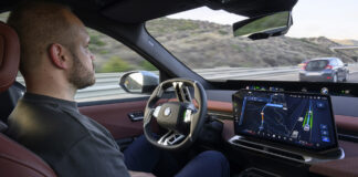 Nu må du køre BMW uden hænder i Danmark bmw uden hænder